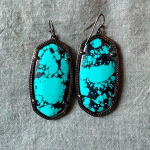 RARE DISCONTINUED KENDRA SCOTT EARRINGS!BRAND NEW